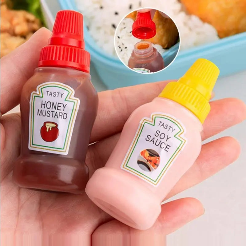 2Pcs Mini Sauce Bottles, Kitchen Accessries